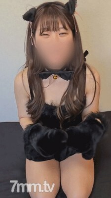 [Non] J'ai fait un joli cosplay d'étudiant en tant que chat et j'ai fait commettre deux mecs à grosse bite