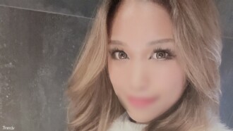 [Masa terhad 2980 → 1000] Masukkan dalam bilik mandi tanpa menunggu mandi dengan gadis hitam dalam skirt mini bersatu putih! 【Tiada apa-apa】