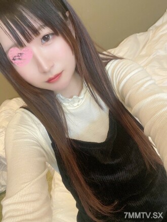 【1週限定2980年→1980年】黑髮利落乾淨的美女。