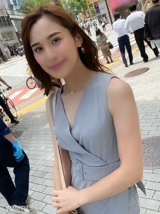 *首次數量有限* 【上尻人妻】太可愛的29歲人妻麻衣在應用程序上得到了 