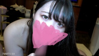 首次拍攝露面★無碼陰道攝影機福利♀82生日AV出道♡剛滿20歲的緊緻F罩杯身材靈敏度極佳！第二次被種草，變成老人的肉小便池♡