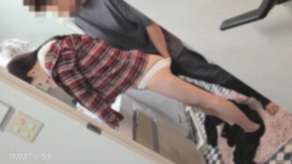 A teacher from Xiaonanbo successfully made the sake, and his friend drank with him. I had oral sex in the park at night, and endured the illicit sex without permission, so at home I had sex as an expedient.