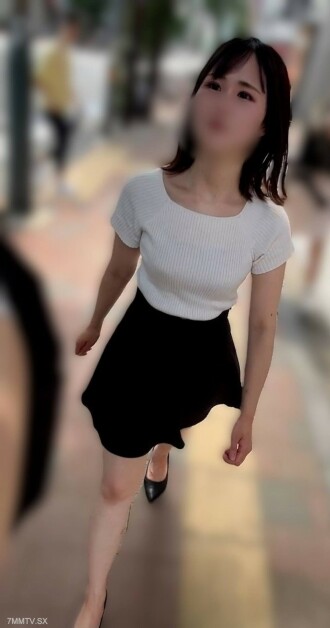 一个迷失的美白女人，一个想要好好享受的美白女人。