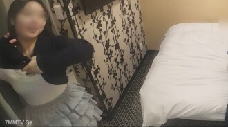 19岁，F罩杯。现在的成功率，爱好者已经习以为常了。然而，我当时太强势了，根本无法主动。 | FC2电子市场