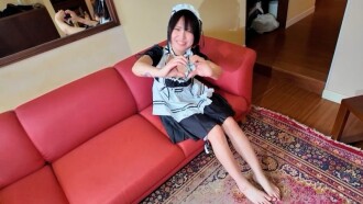 Eu vesti essa idol Harajuku super fofa com uma roupa de empregada doméstica e dei a ela uma ejaculada bem forte.
