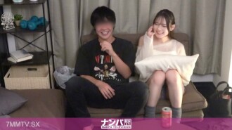 24名睫毛师在明亮友善的环境中工作，返回旧年办公室参加全市会议，然后前往435号。