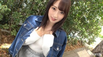 【未开发的JD x 隐藏的巨乳】“不知道有没有过..” Ubu JD出现在AV上偿还学费。第一喷