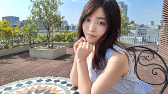 介绍一位刚从农村搬到东京，还保留著纯朴感觉的新面孔职业学生！尽管我很紧张，但一旦性爱开始，我就开始以无法阻挡的快感射精！ 【初拍】AV线上申请→AV体验拍摄2139