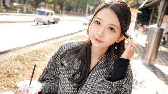 霞是30岁公务员第一名，笑起来可爱，翘起腿，还问名字。离谱的雕像炸了！ ③【初测】上线服→AV试映会2413