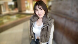 “一位在校女大学生的成长日记！一位喜欢成熟男性的丰满女大学生被从后面猛烈抽插，高潮迭起！她一次又一次地达到高潮，仿佛突破了某种极限，开始主动扭动臀部，一次又一次地达到高潮……” MGS Video <Prestige Group> 成人视频网站
